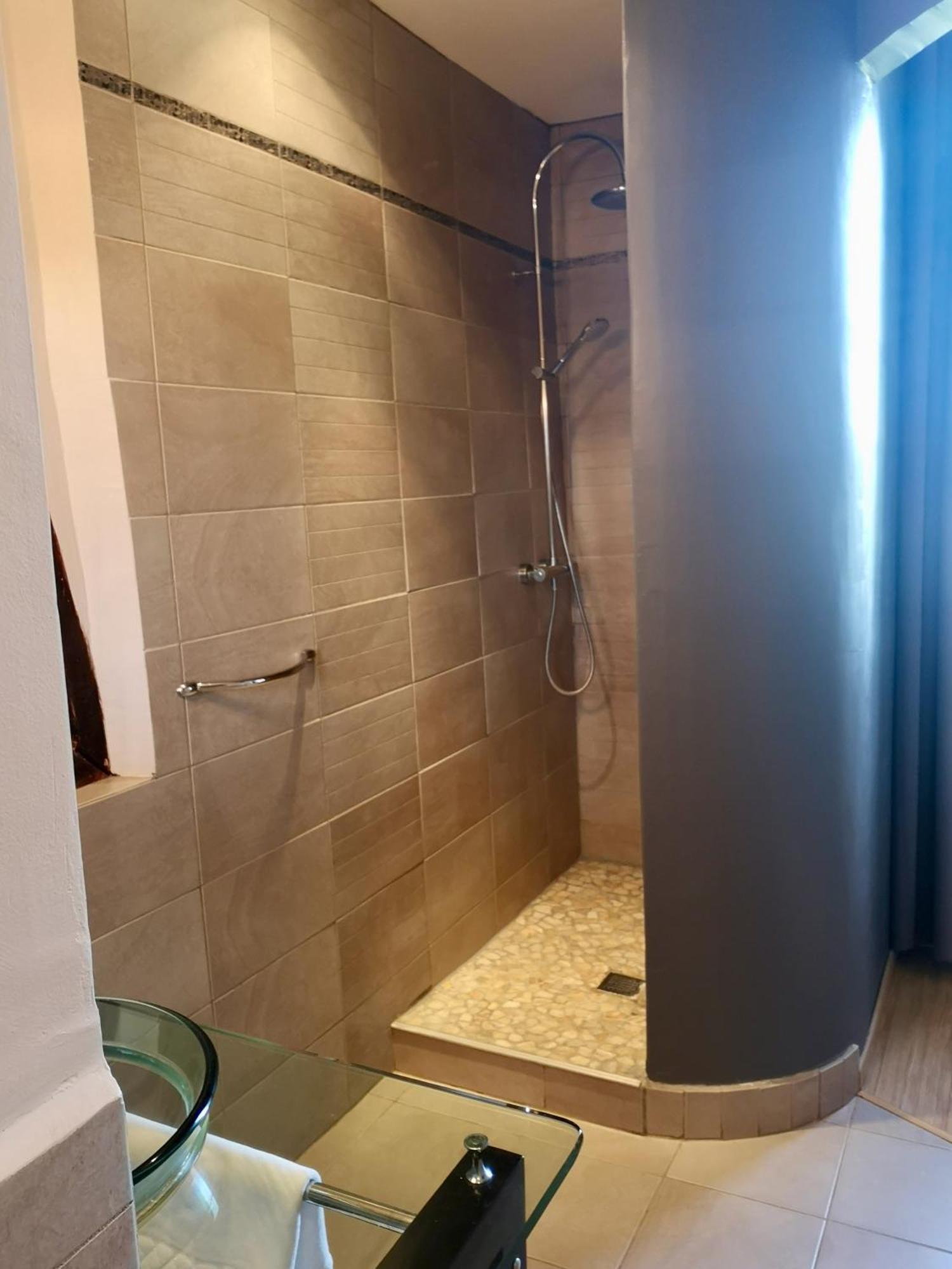 L'Etap'Corteline Saint-Rémy Habitación foto